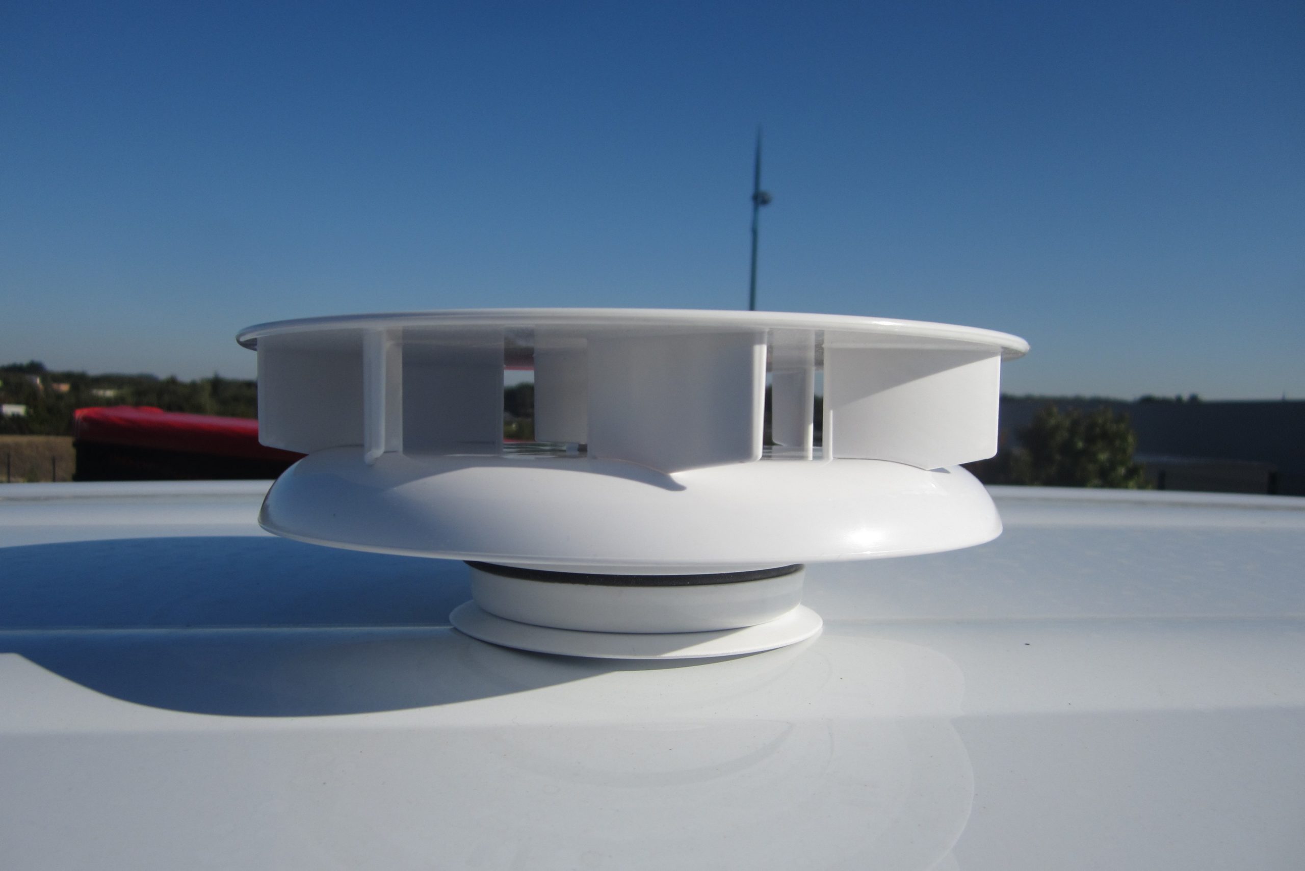 Aérateur de toit pour véhicule professionnel & utilitaire